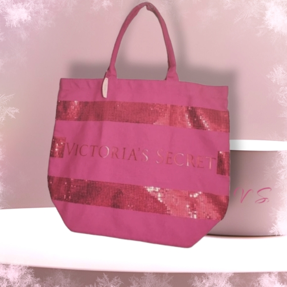 Victoria's Secret XL Tote - Picture 3 of 11